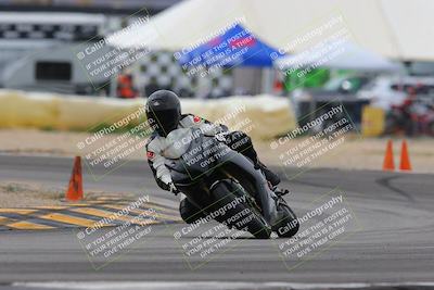 media/Jan-15-2023-SoCal Trackdays (Sun) [[c1237a034a]]/Turn 2 Set 2 (1155am)/